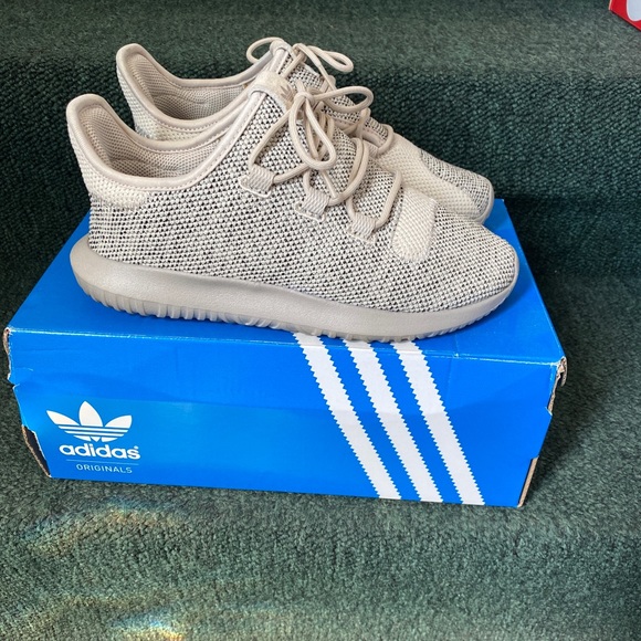 adidas tubular shadow size 3